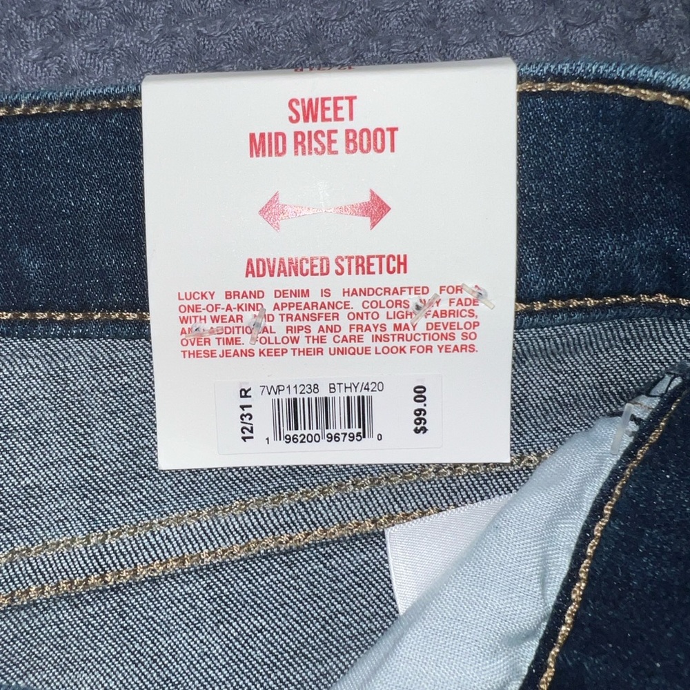 Jeans - Picture 3 of 3